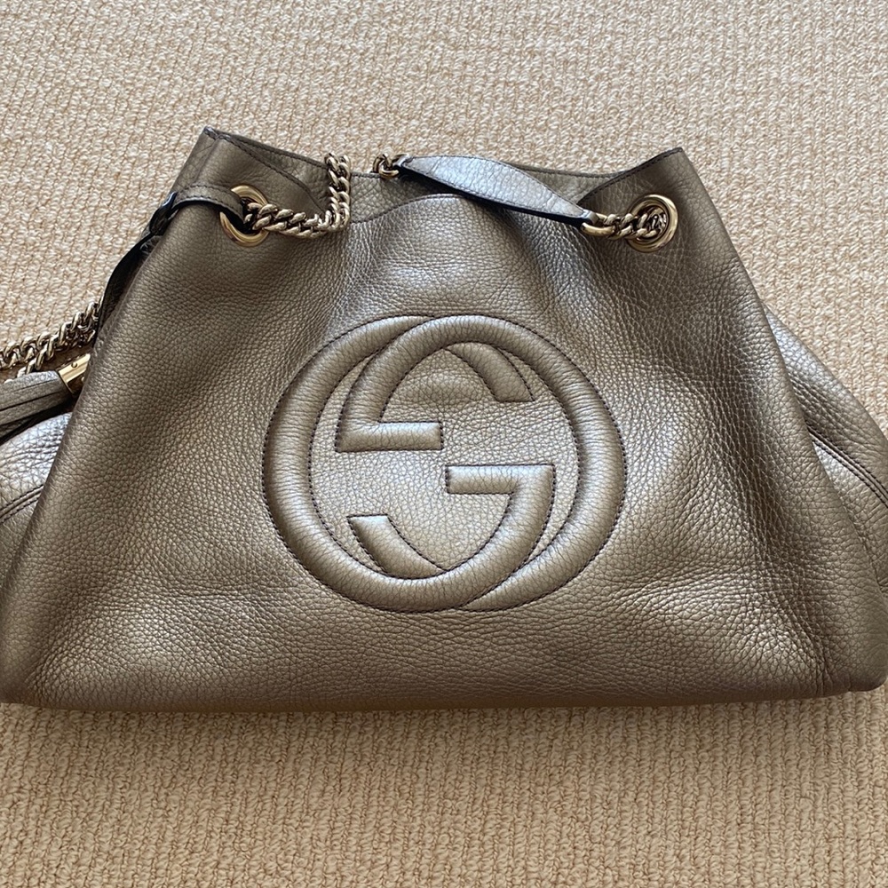 Gucci SOHO champagne and gold chain bag